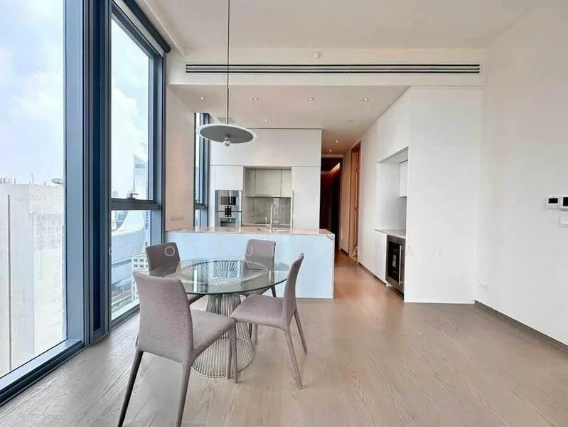 1 Bedroom condo in Scope Langsuan