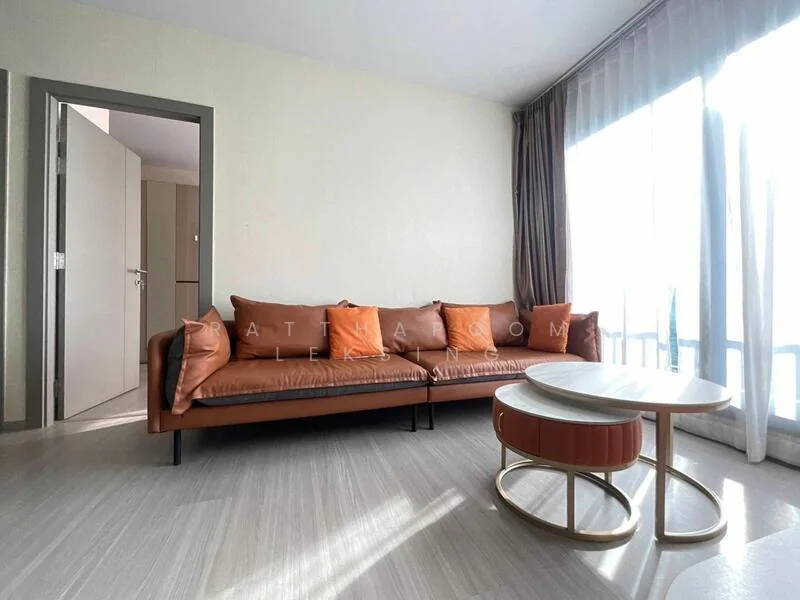 2 Bedroom condo in Life Asoke-Rama 9
