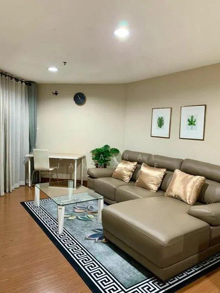 2 Bedroom condo in Belle Grand Rama 9