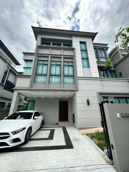 4 Bedroom condo in The Sonne Srinakarin-Bangna