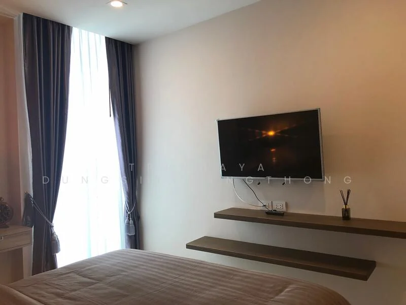 2 Bedroom condo in Noble Ploenchit