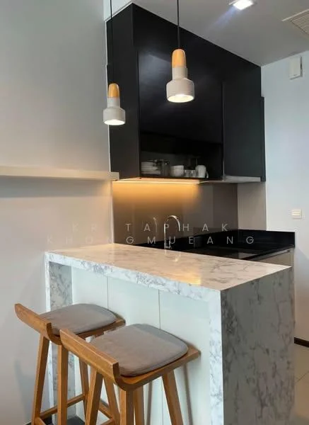 1 Bedroom condo in The Edge Sukhumvit 23