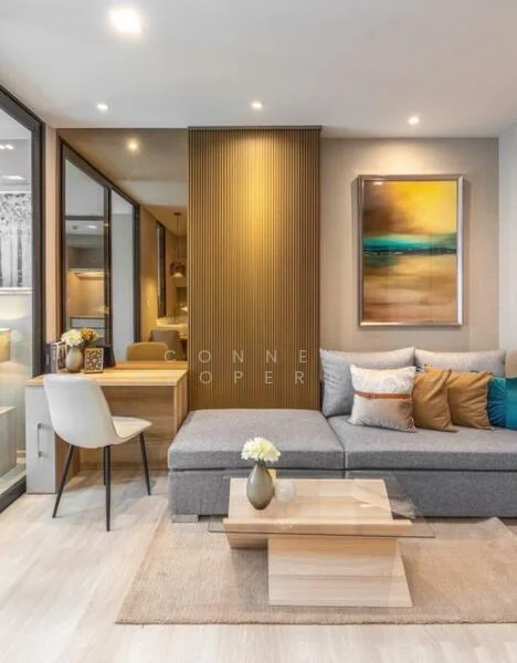 2 Bedroom condo in Life One Wireless