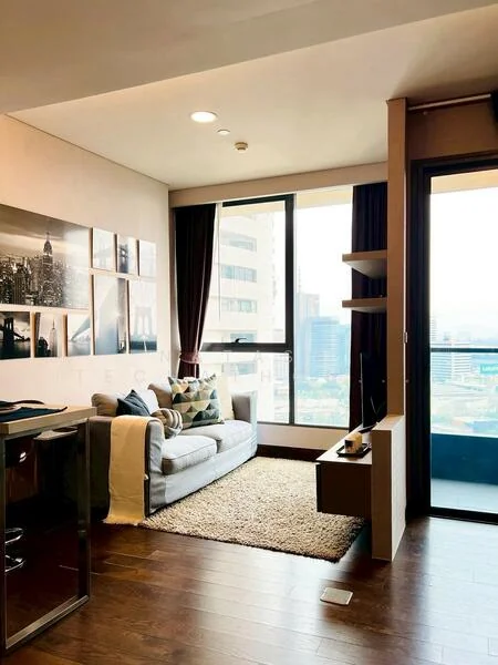 1 Bedroom condo in The Lumpini 24