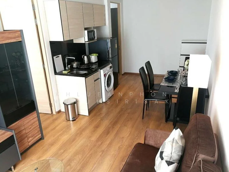 2 Bedroom condo in Park Origin Phrom Phong (Park 24)