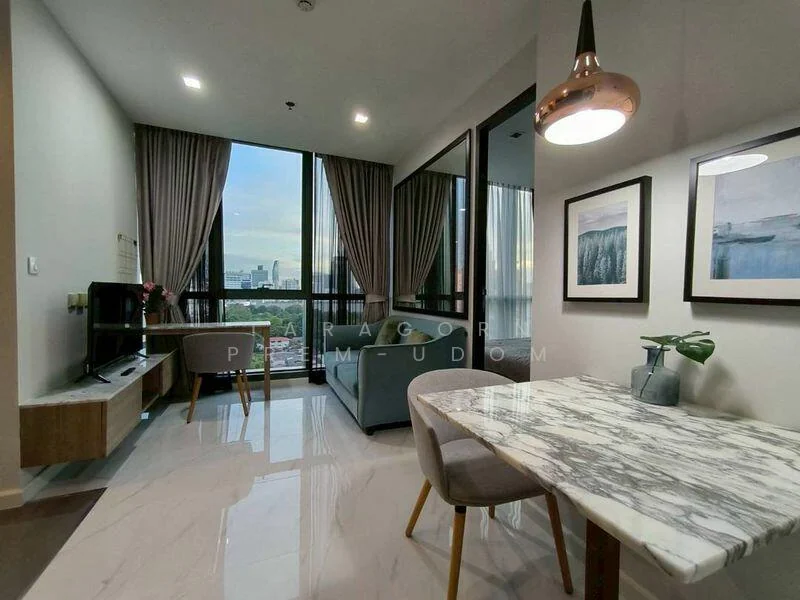 1 Bedroom condo in Wish Signature Midtown Siam