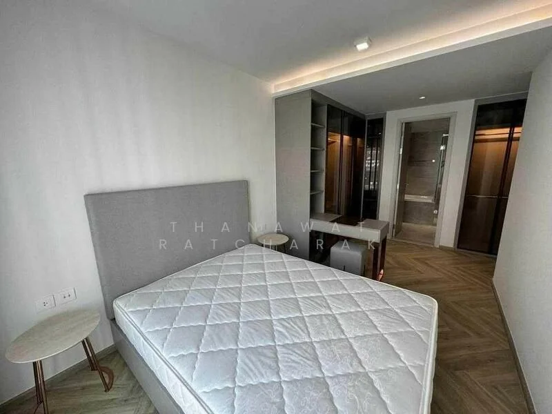 2 Bedroom condo in Chapter Thonglor 25