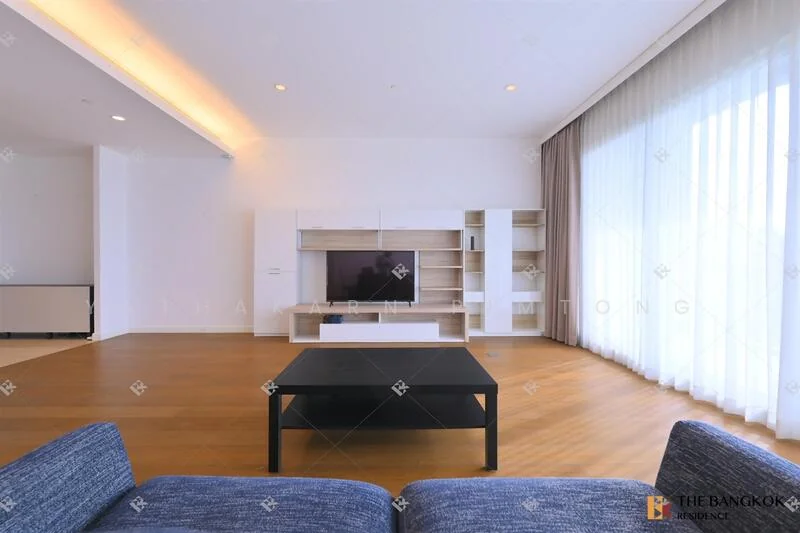 3 Bedroom condo in 185 Rajadamri