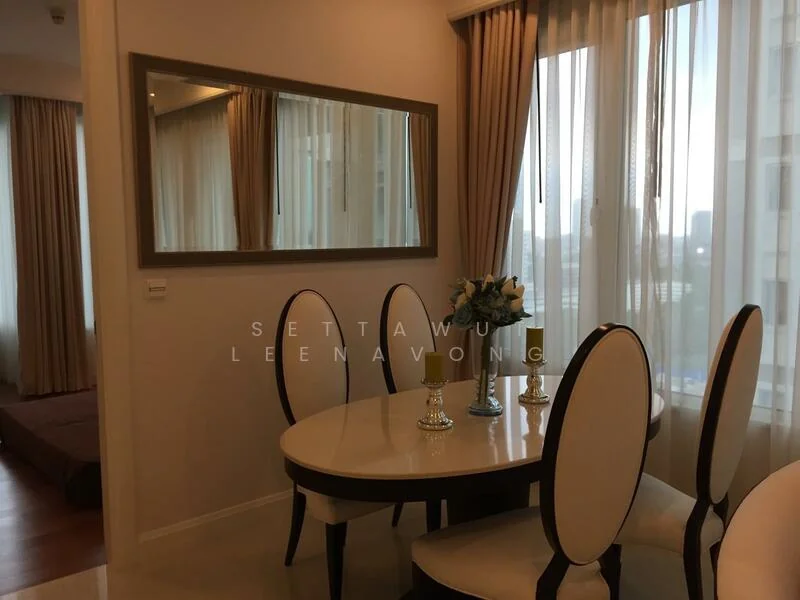 2 Bedroom condo in Q Langsuan