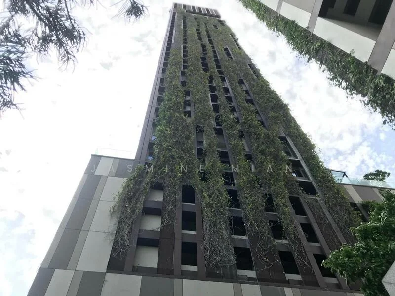 2 Bedroom condo in IDEO Morph 38