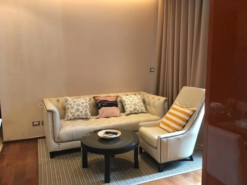 2 Bedroom condo in The Address Sukhumvit 28
