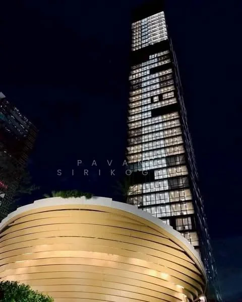 2 Bedroom condo in The Monument Thonglor