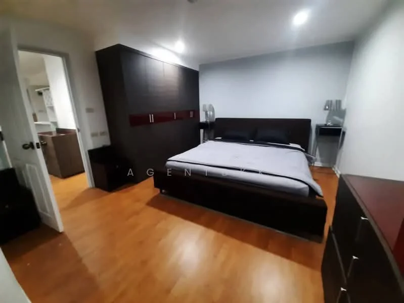 2 Bedroom condo in Lumpini Ville Sukhumvit 77