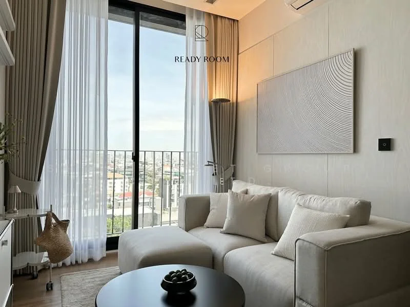 1 Bedroom condo in Noble Around Ari