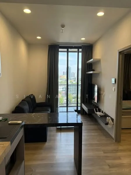 1 Bedroom condo in Oka Haus Sukhumvit 36