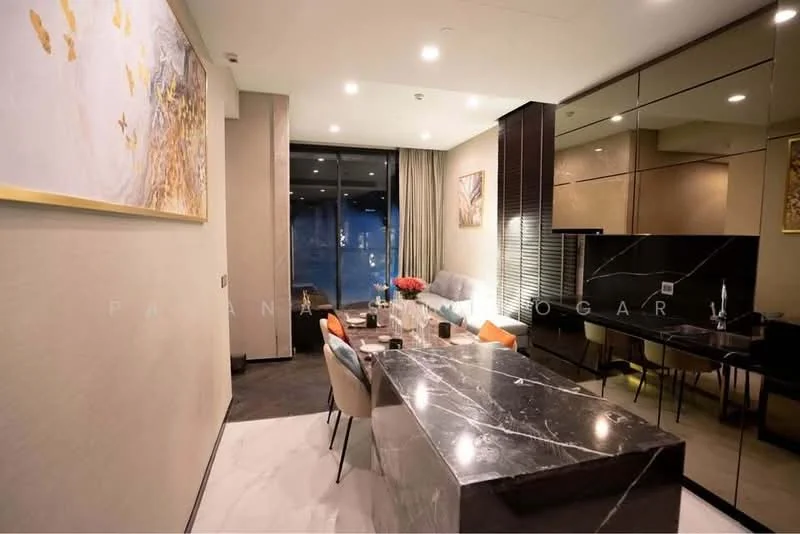 2 Bedroom condo in The Esse Sukhumvit 36