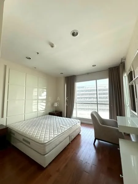 1 Bedroom condo in The Address Chidlom