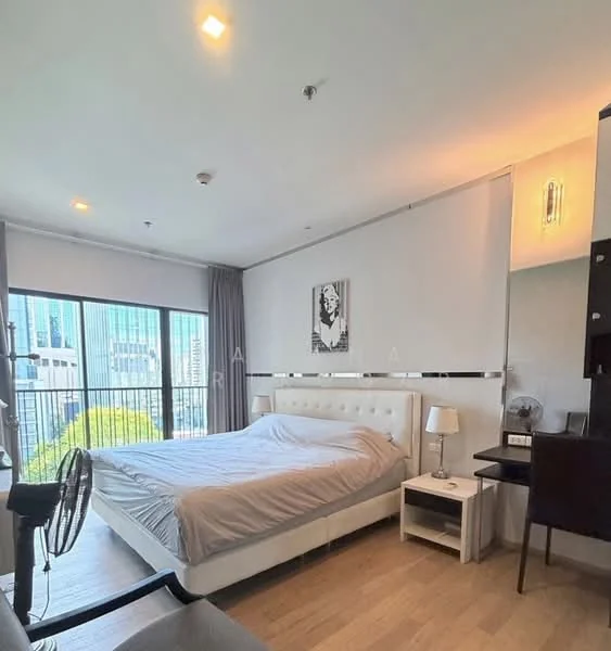 1 Bedroom condo in Noble Refine