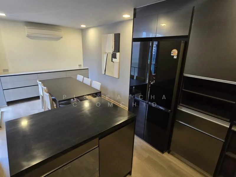 3 Bedroom condo in ASHTON Residence 41