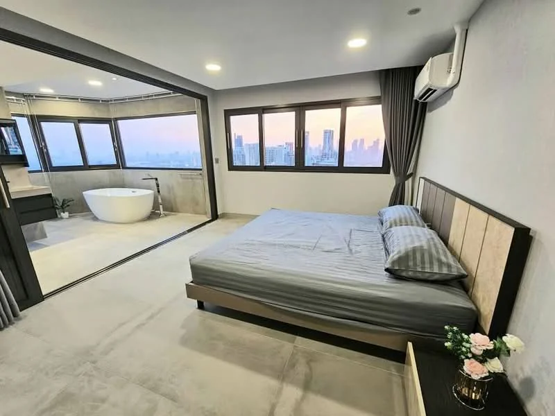 3 Bedroom condo in The Waterford Diamond Tower Sukhumvit