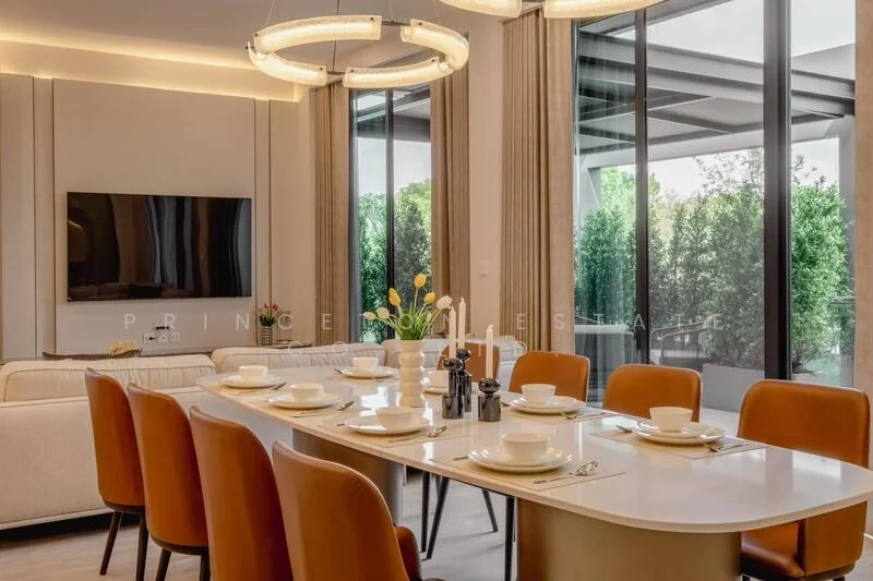4 Bedroom condo in VIVE Krungthep Kreetha