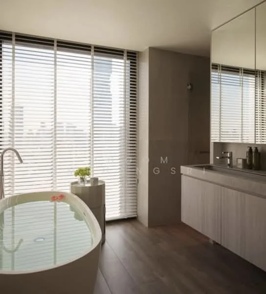 2 Bedroom condo in The Lofts Silom