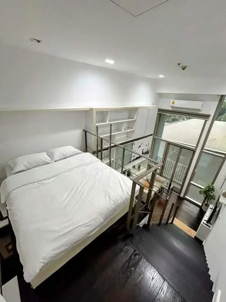 1 Bedroom condo in IDEO Morph 38