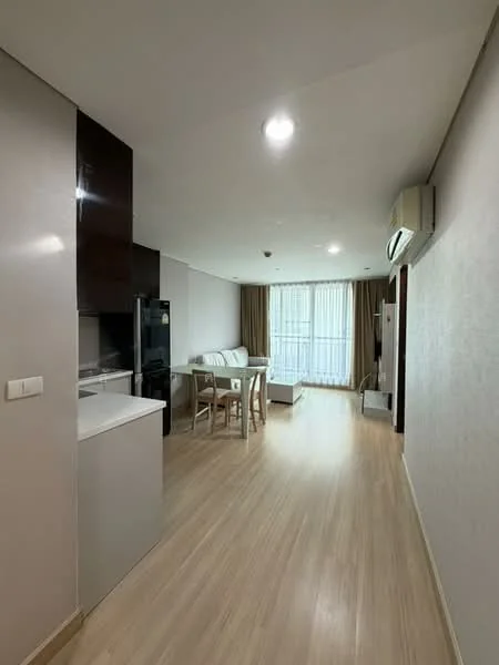 2 Bedroom condo in The Address Pathumwan