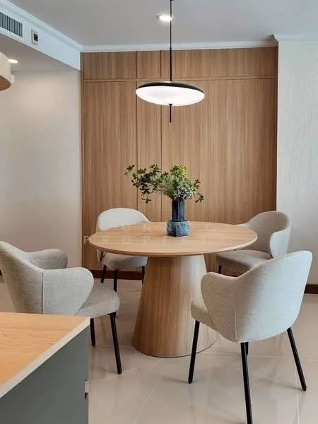 2 Bedroom condo in Supalai Oriental Sukhumvit 39