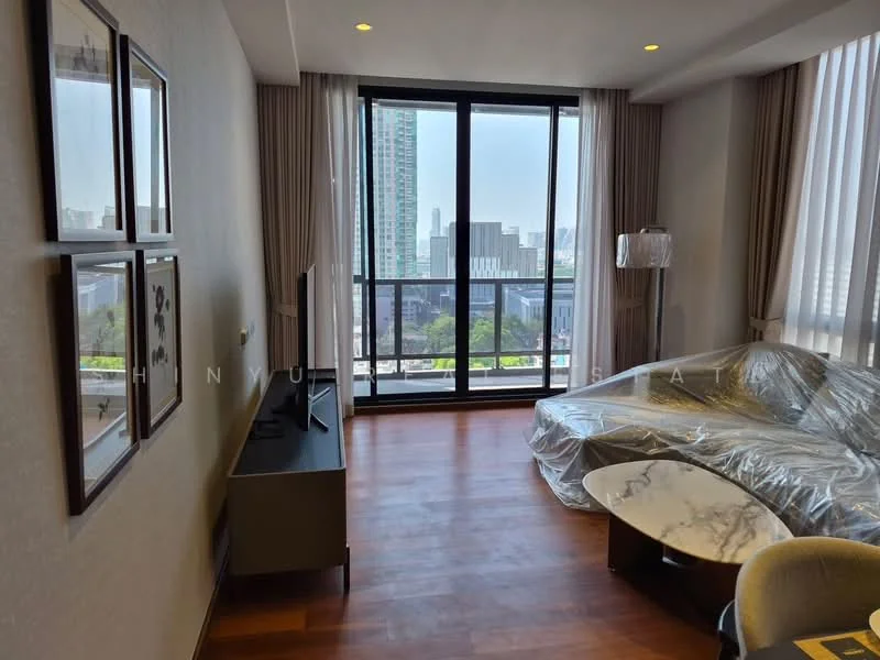 2 Bedroom condo in One Altitude Charoenkrung