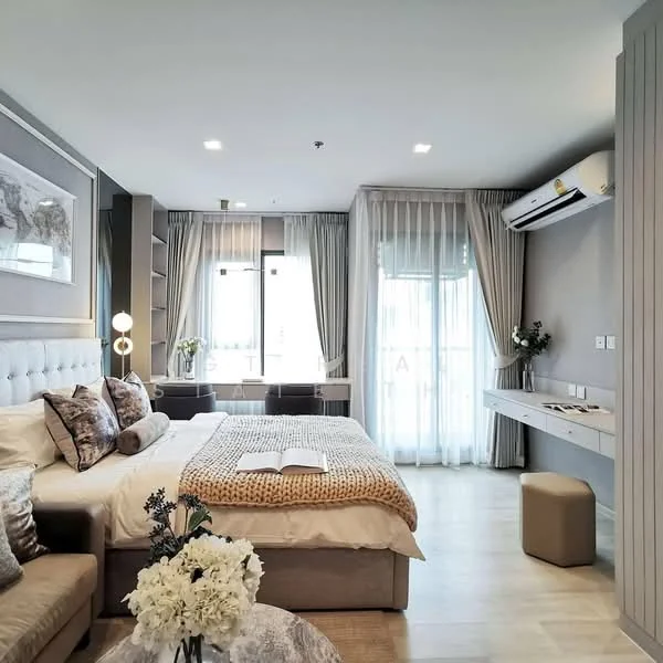 1 Bedroom condo in Life One Wireless