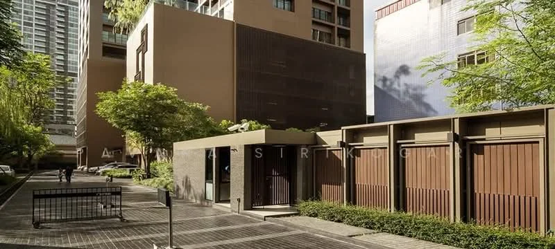 1 Bedroom condo in Noble Refine