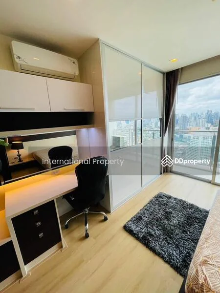 1 Bedroom condo in Sky Walk Residences