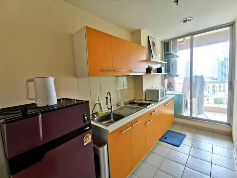 1 Bedroom condo in Life @ Sukhumvit 65
