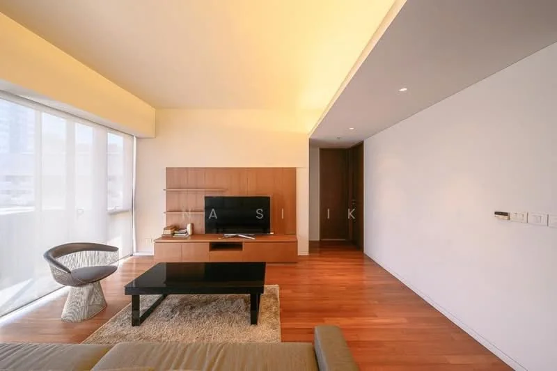2 Bedroom condo in Hansar Rajdamri