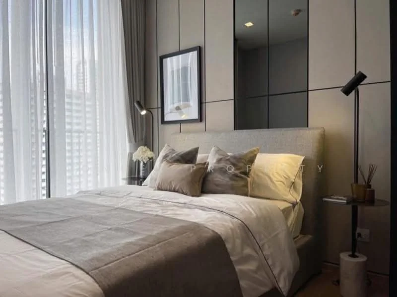 1 Bedroom condo in Noble Around Sukhumvit 33