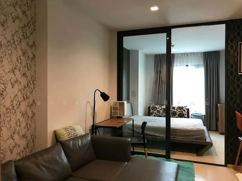 1 Bedroom condo in Life One Wireless