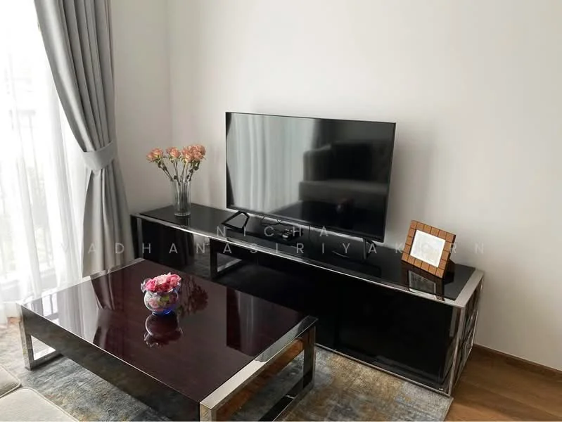 1 Bedroom condo in Noble BE33