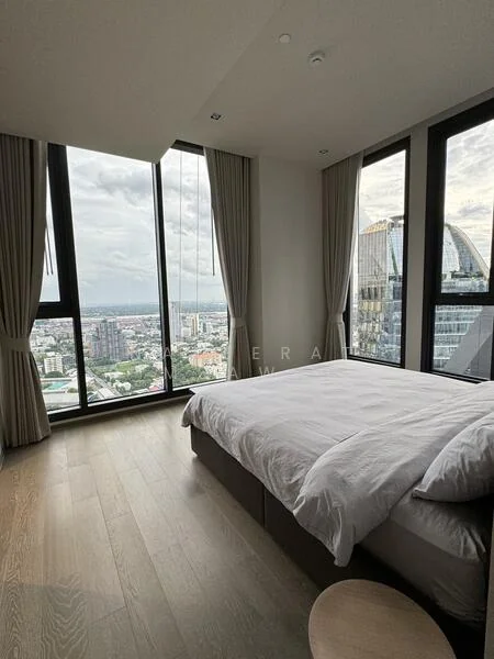2 Bedroom condo in Hyde Heritage Thonglor