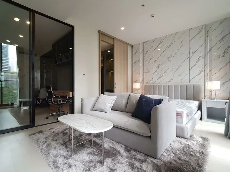 1 Bedroom condo in Noble Ploenchit