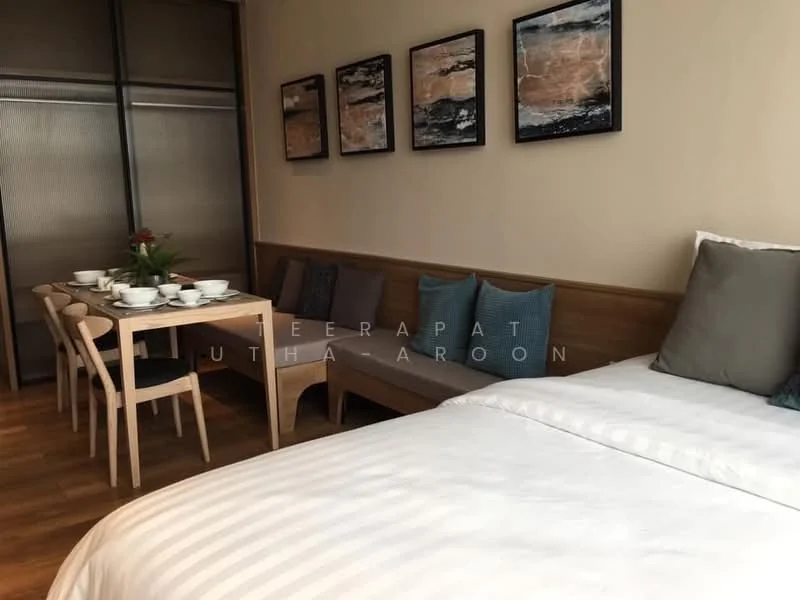 1 Bedroom condo in Park Origin Phrom Phong (Park 24)