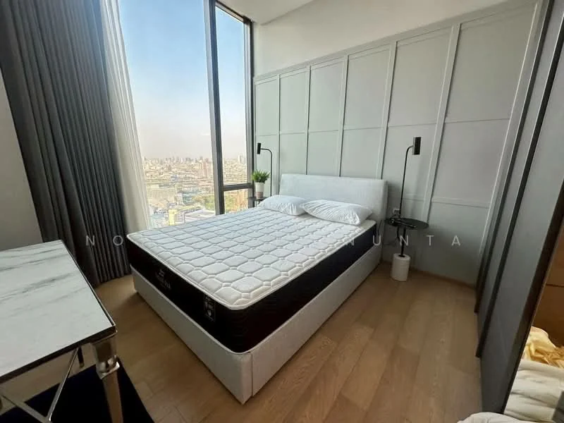 2 Bedroom condo in 28 Chidlom