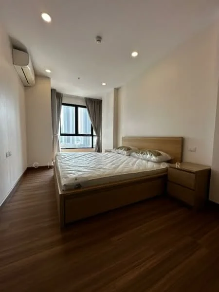 1 Bedroom condo in Supalai Premier Charoen Nakhon