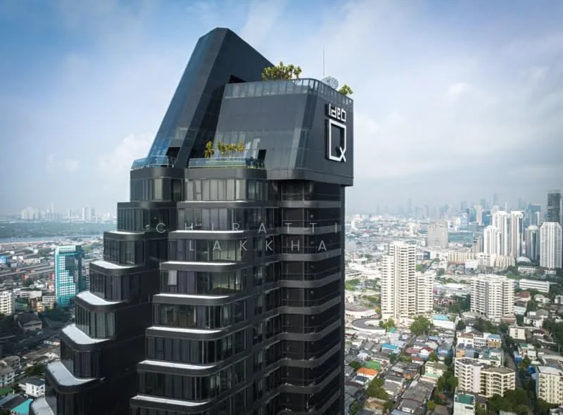 2 Bedroom condo in IDEO Q Sukhumvit 36