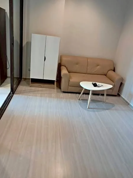 1 Bedroom condo in Life Asoke-Rama 9