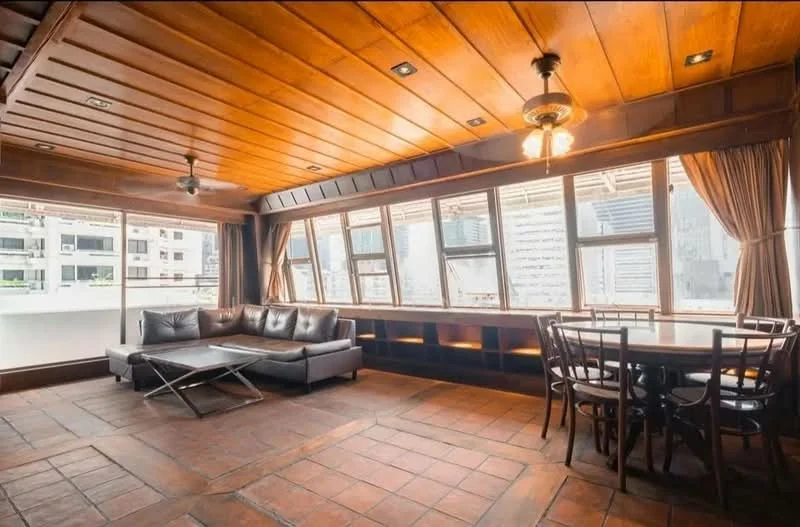2 Bedroom condo in Diamond Tower