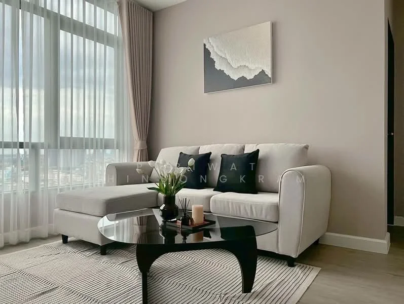 2 Bedroom condo in Metro Sky Bang Son Interchange (Prachachuen)