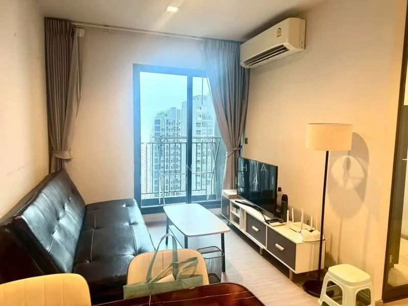2 Bedroom condo in Life Asoke-Rama 9