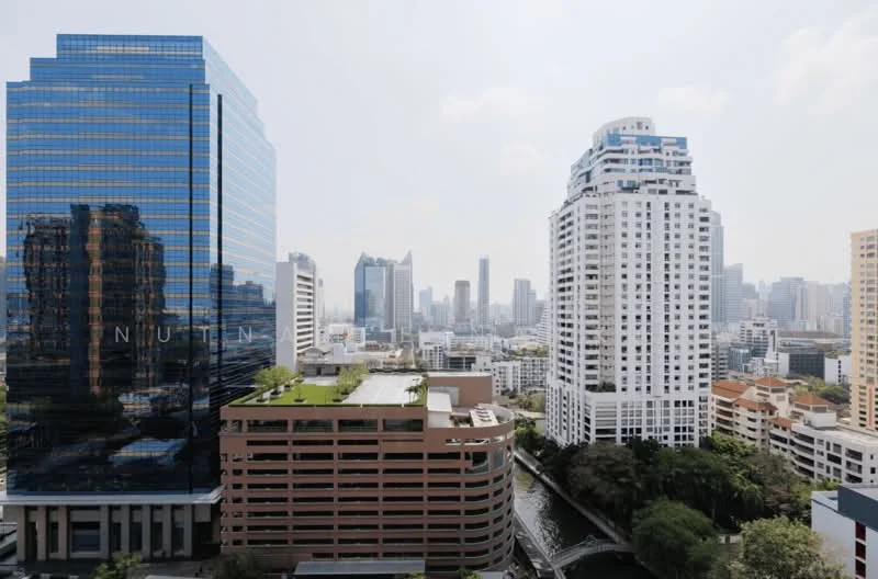 2 Bedroom condo in Circle Condominium