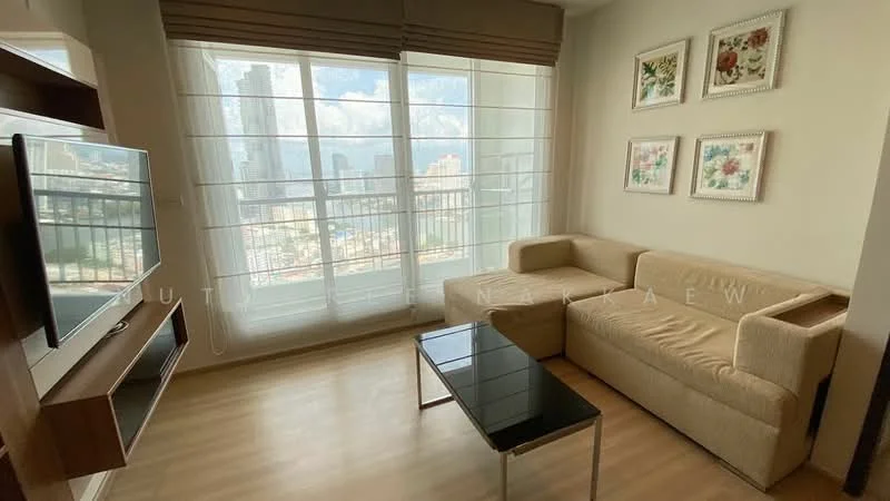 2 Bedroom condo in Rhythm Sathorn